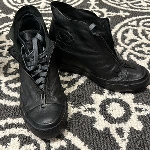 **SOLD**Chuck Taylor CONVERSE mid top hidden wedge leather shroud size 7 EUC